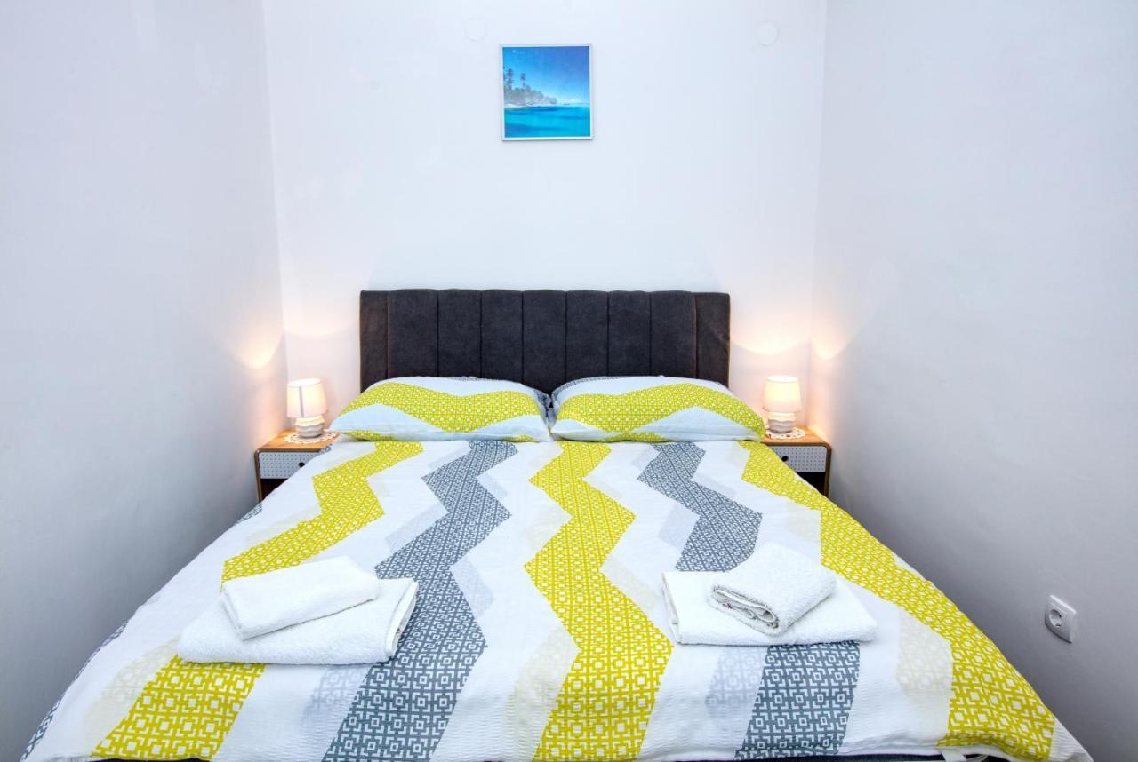 Apartment Tisno 5130C Экстерьер фото
