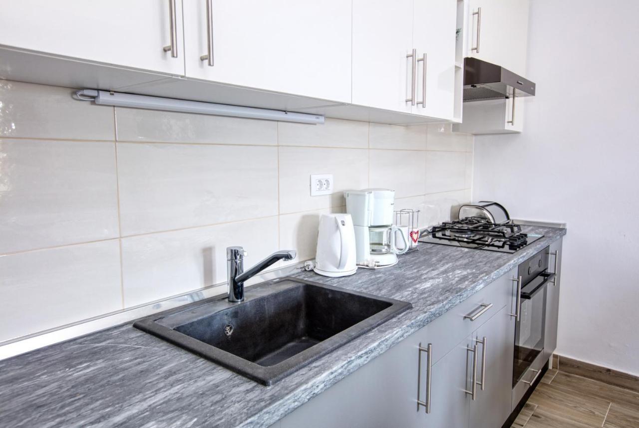 Apartment Tisno 5130C Экстерьер фото